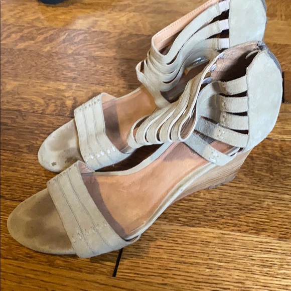 Wedges - Picture 2 of 4